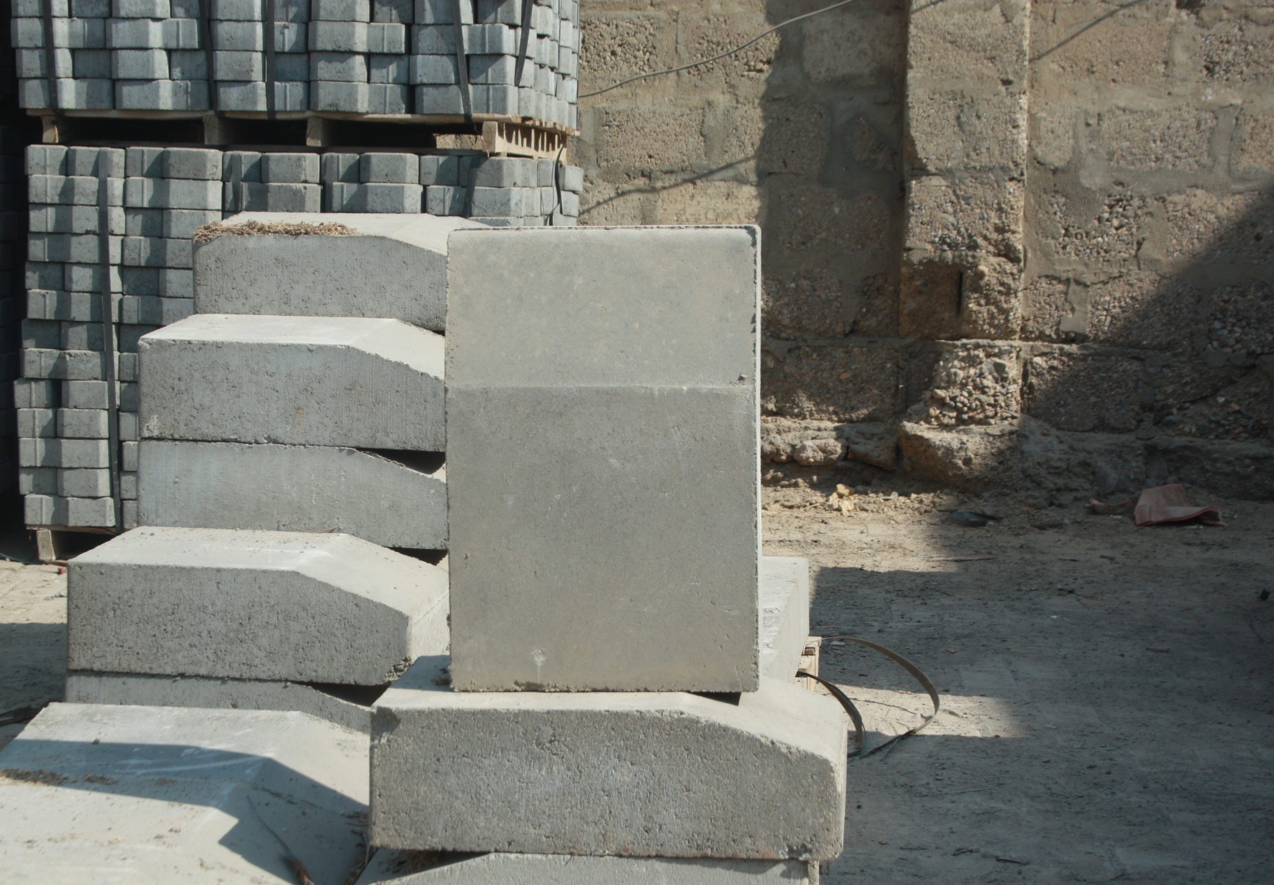 Rbcrete.pk Kerb Block